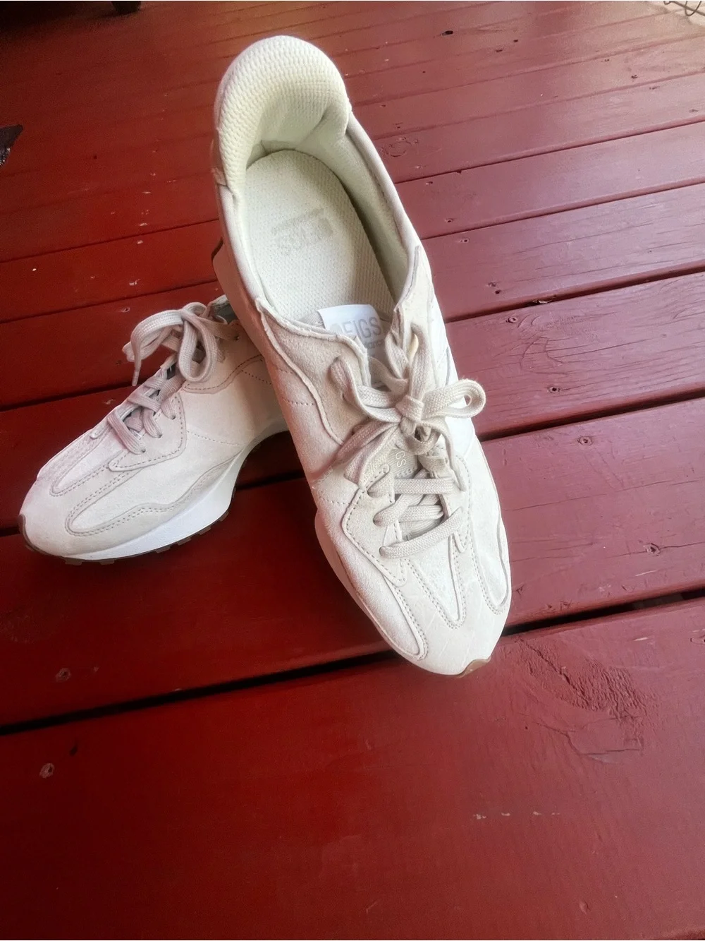 Figs New Balance Size 11 Beige and White Suede-Trim Sneakers